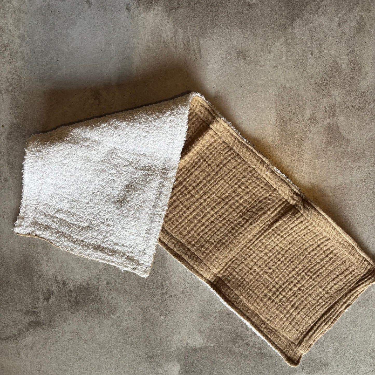 MUSLIN BURP CLOTHS