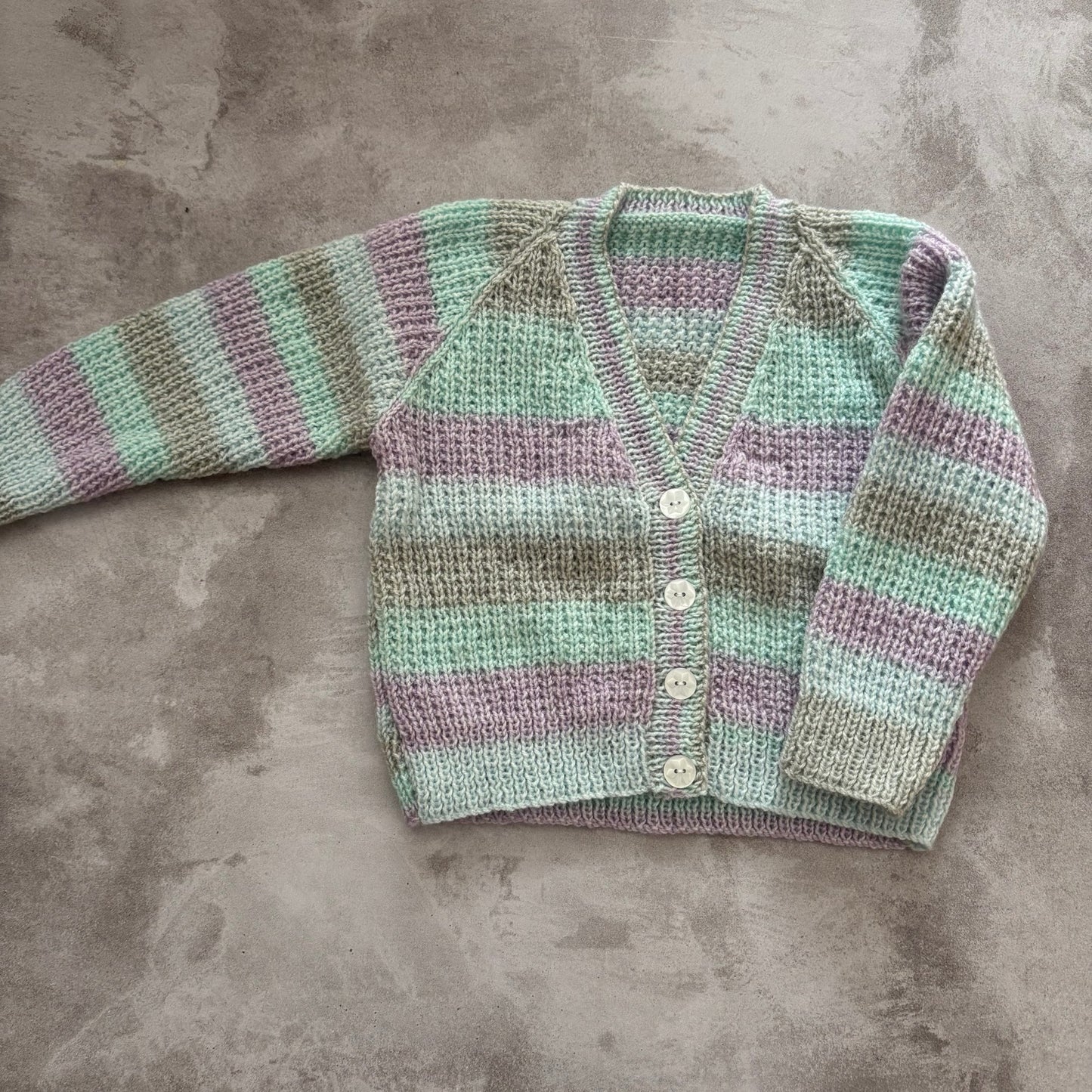 BUBBLEGUM MILKSHAKE CARDI