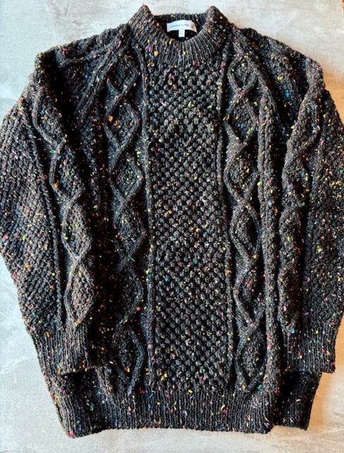 BLACK SPECKLE PULLOVER