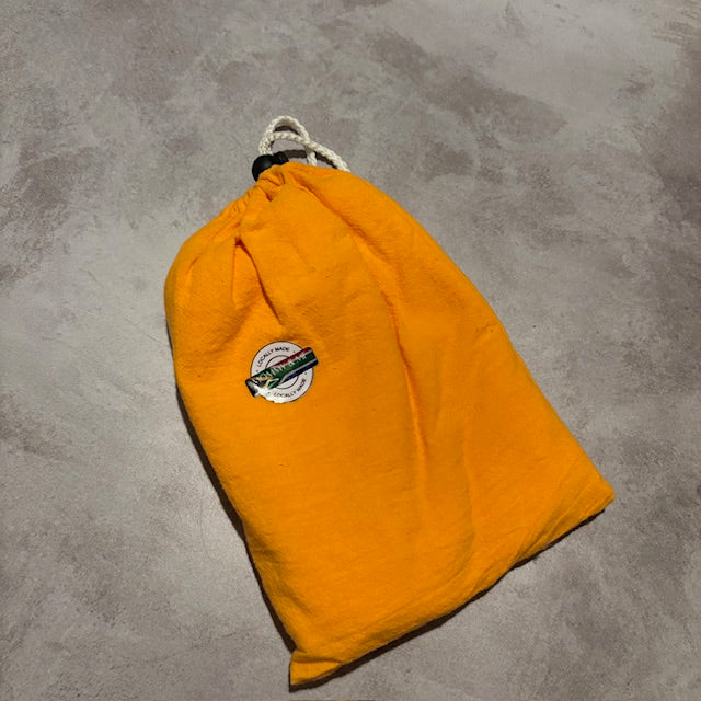 ORANGE FEEDING APRON