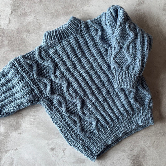 BLUE KNITTED PULLOVER